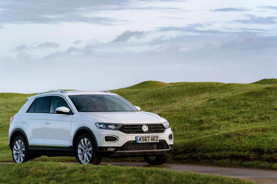  Volkswagen T-Roc 4Motion 2017 года  (UK) (фото 17 из 27)